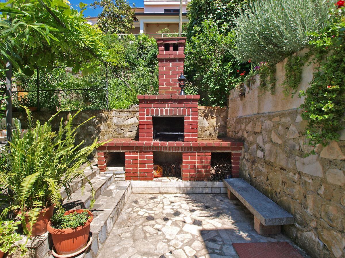 Apartments And Room Rabac 155 Exterior photo