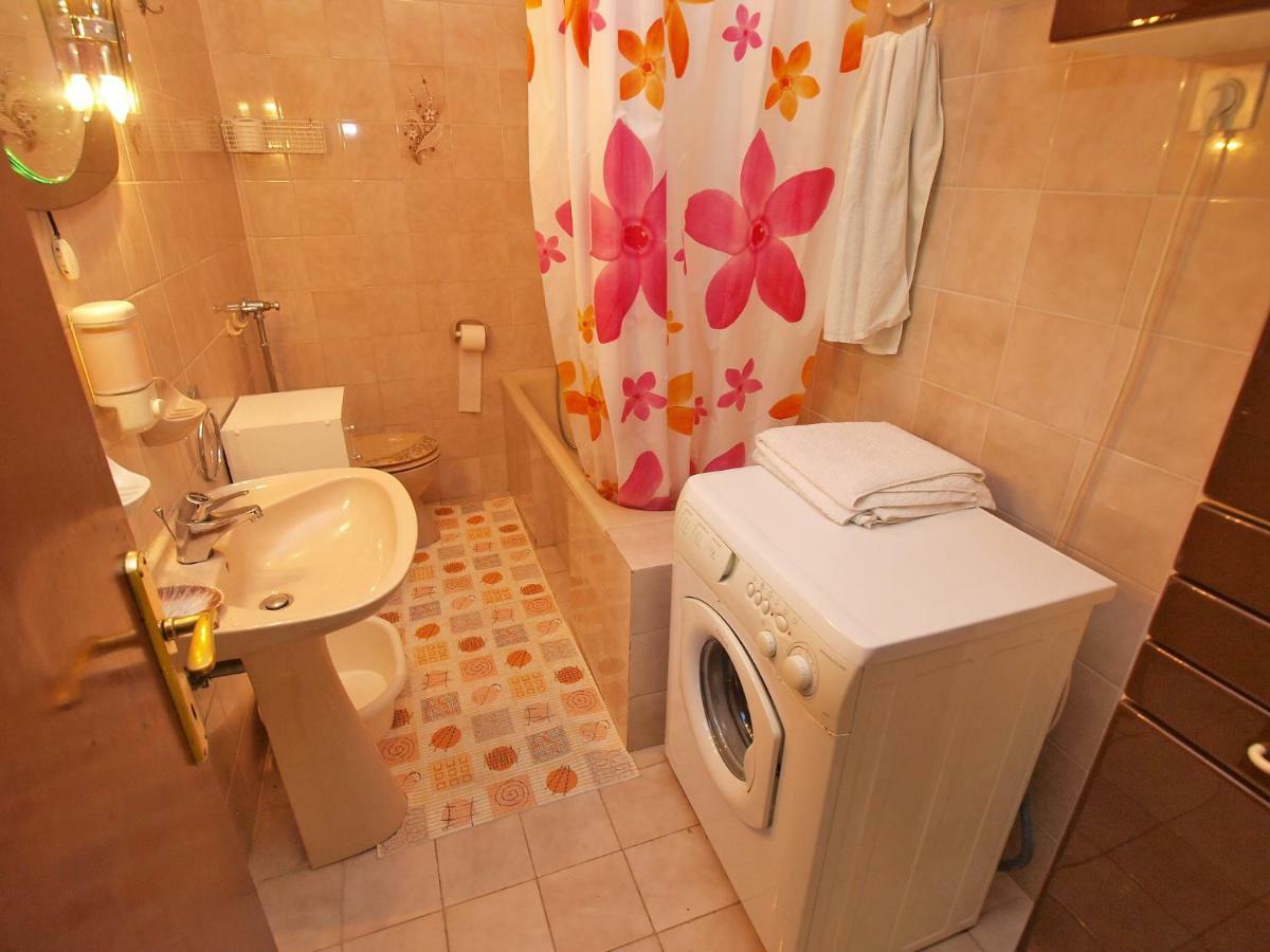 Apartments And Room Rabac 155 Exterior photo